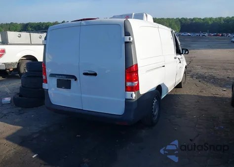 2017 Mercedes-Benz Metris из США, поврежденный, VIN WD3PG2EA2H3222972